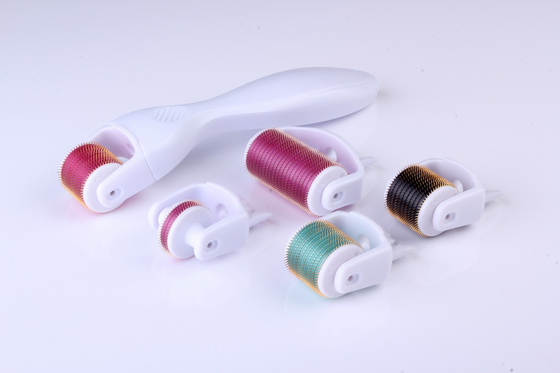 Sistema do rolamento de Derma de 540 agulhas, terapia da agulha do rolo de Derma micro com finalidade médica