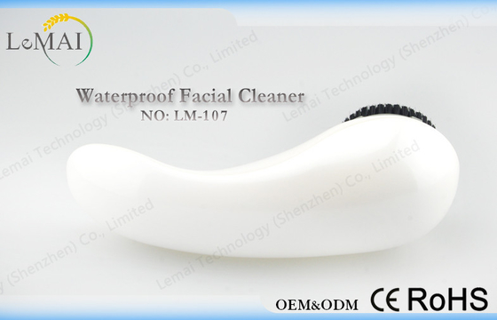 Limpador facial recarregável do à prova de água, escova Exfoliating do limpador da pele