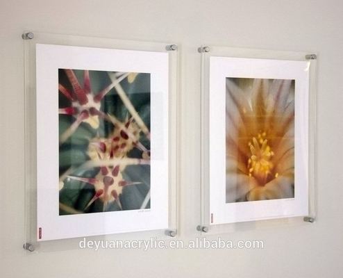 A foto acrílica da imagem fixada na parede home quadro 8 x 10 com prego do ferro