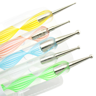Pontilhando a maneira 5 x 2 que Marbleizing pontilhando a pena ajustada para o pedicure do tratamento de mãos