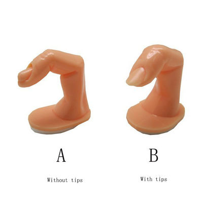 A arte do prego utiliza ferramentas o dedo da prática do salão de beleza do prego sem prego das pontas