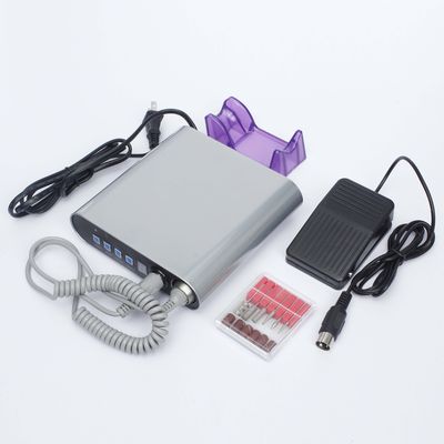 A broca elétrica a mais fina do tratamento de mãos, máquina de polonês do prego com pedal do pé