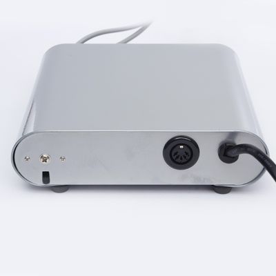 A broca elétrica a mais fina do tratamento de mãos, máquina de polonês do prego com pedal do pé