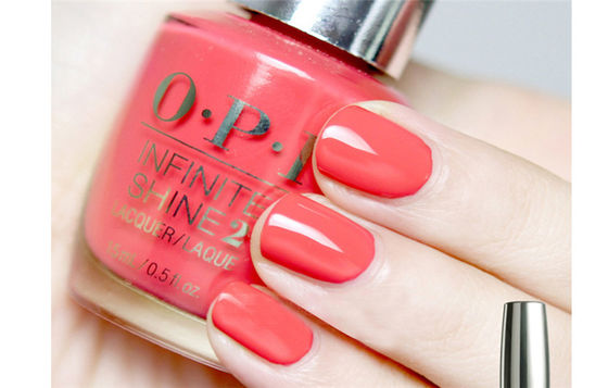 O líquido das senhoras do tipo de OPI personalizou cores longas do verniz para as unhas 15ml últimas