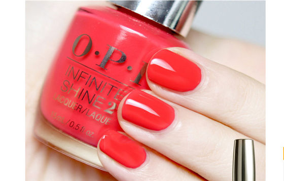 O líquido das senhoras do tipo de OPI personalizou cores longas do verniz para as unhas 15ml últimas