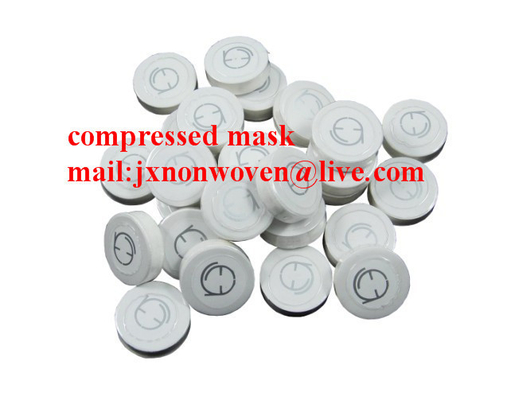 A beleza facial dos cuidados com a pele da cara da composição comprimiu a máscara seca da compressão do papel da máscara